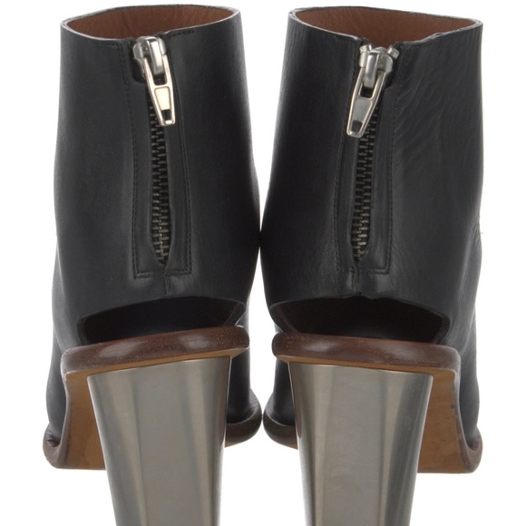 AUTH CELINE Leather Mules Sz 39.5 8/8.5 - Picture 2 of 7